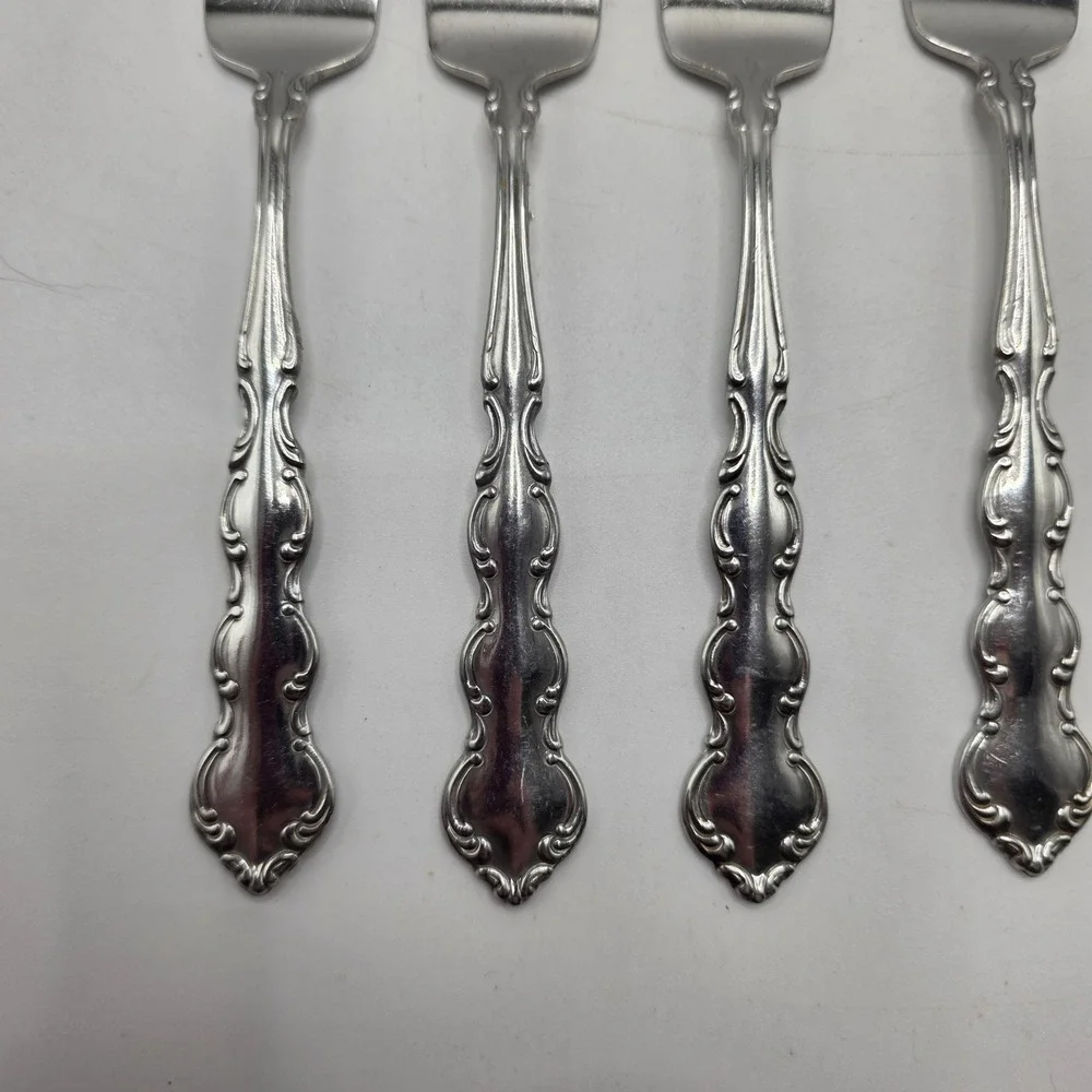 Oneida Salad Fork Chateau Deluxe Stainless Ornate Scroll Glossy Flatware Set 6pc